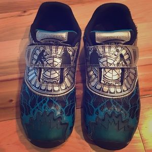 *Light up* Star Wars boys shoes size 2.5 wide